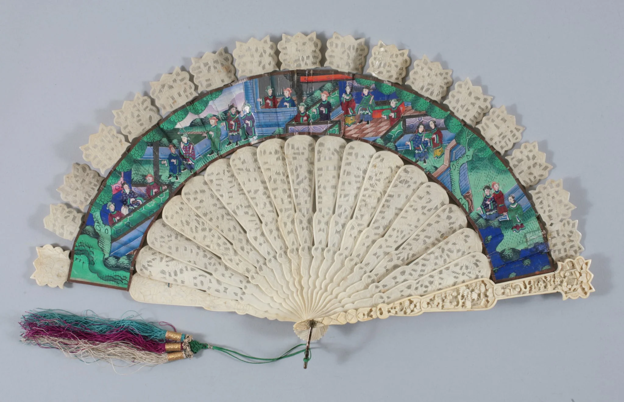 Eventail plié, detail