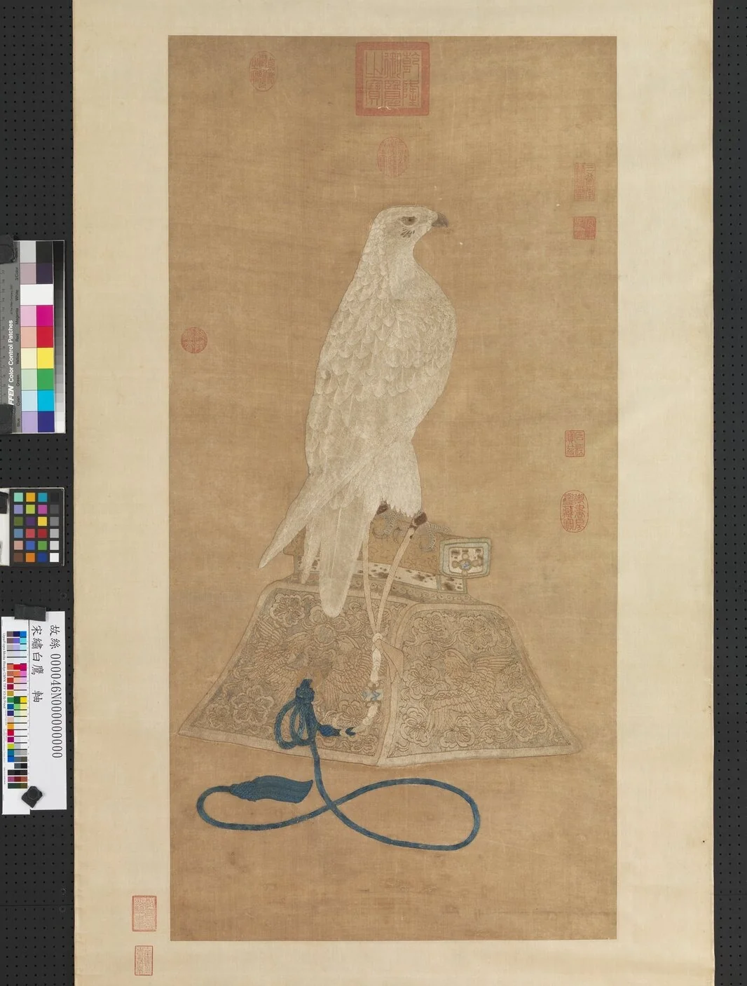 宋繡白鷹 軸, detail