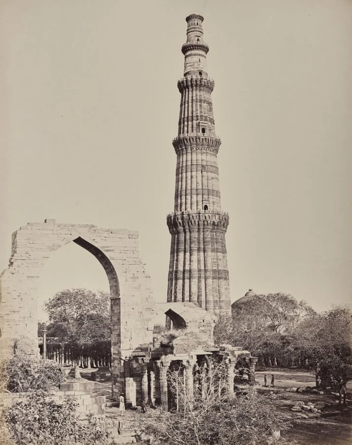 Delhi. The Kootub Minar or Tower in the Ruined City of Old Delhi, detail