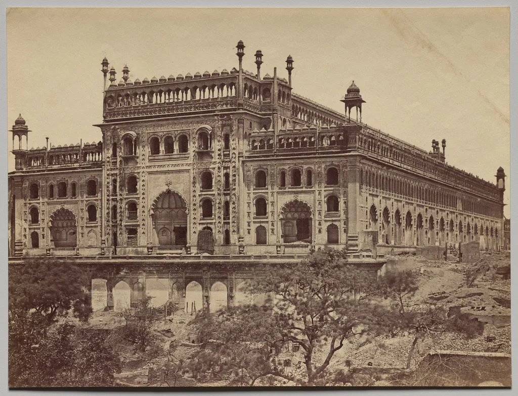 Exterior of Asaf-ud-Daula's Imambara, or Tomb, by Felice A. Beato, 1858