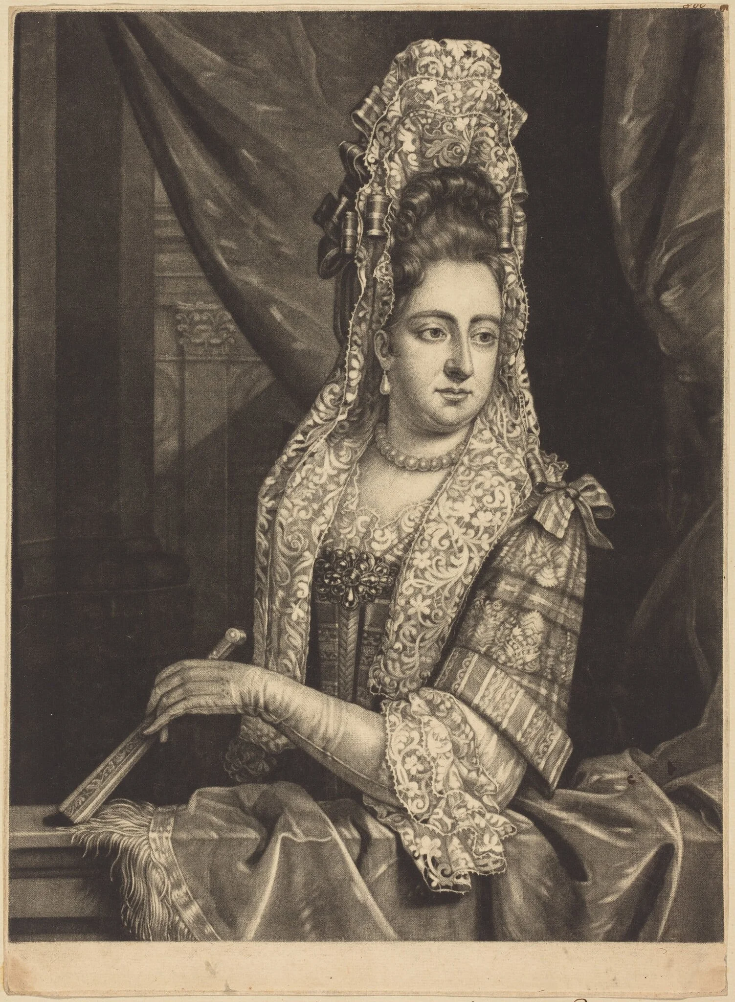 Queen Mary, detail