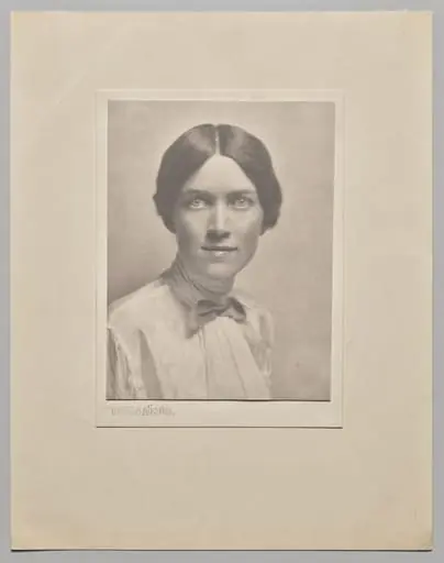 Portrait of Honoré Willsie Morrow, by Gertrude Käsebier