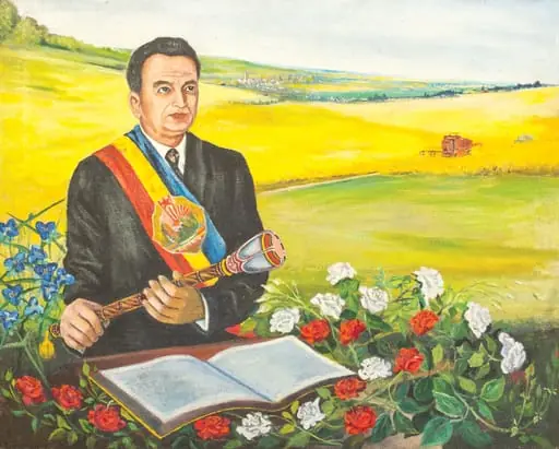 Tablou, ulei pe pânză, ”Nicolae Ceaușescu, președinte”, nesemnat, atribuit I.C. Popescu - Stolojan. Nicolae Ceaușescu este prezentat în momentul învestirii în funcția de președinte al Republicii Socialiste România. Poartă însemnele funcției eșarfa tricoloră, sceptrul prezidențial. Sala Marii Adunări Naționale a fost înlocută cu un fundal agricol - un lan de grâu treierat de o combină. Pupitrul este decorat cu trandafiri și iriși. Oferit de autor, 1976., by I.C. Popescu - Stolojan