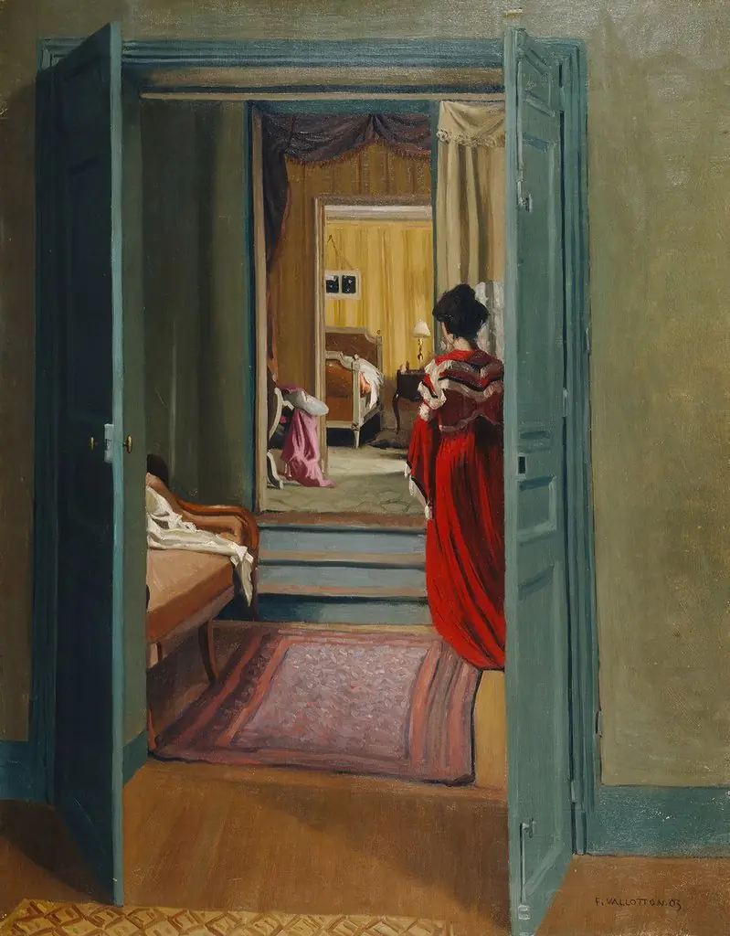Intérieur avec femme en rouge de dos