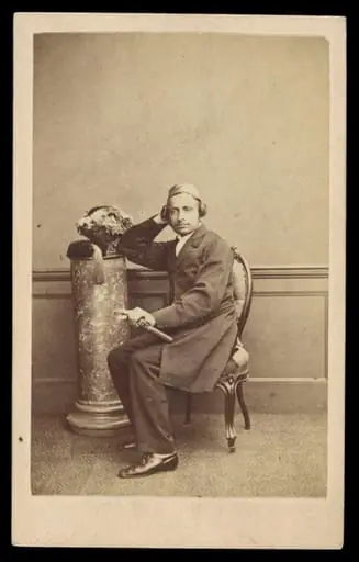 A portrait of a man, by London Stereoscopic and Photographic Company
