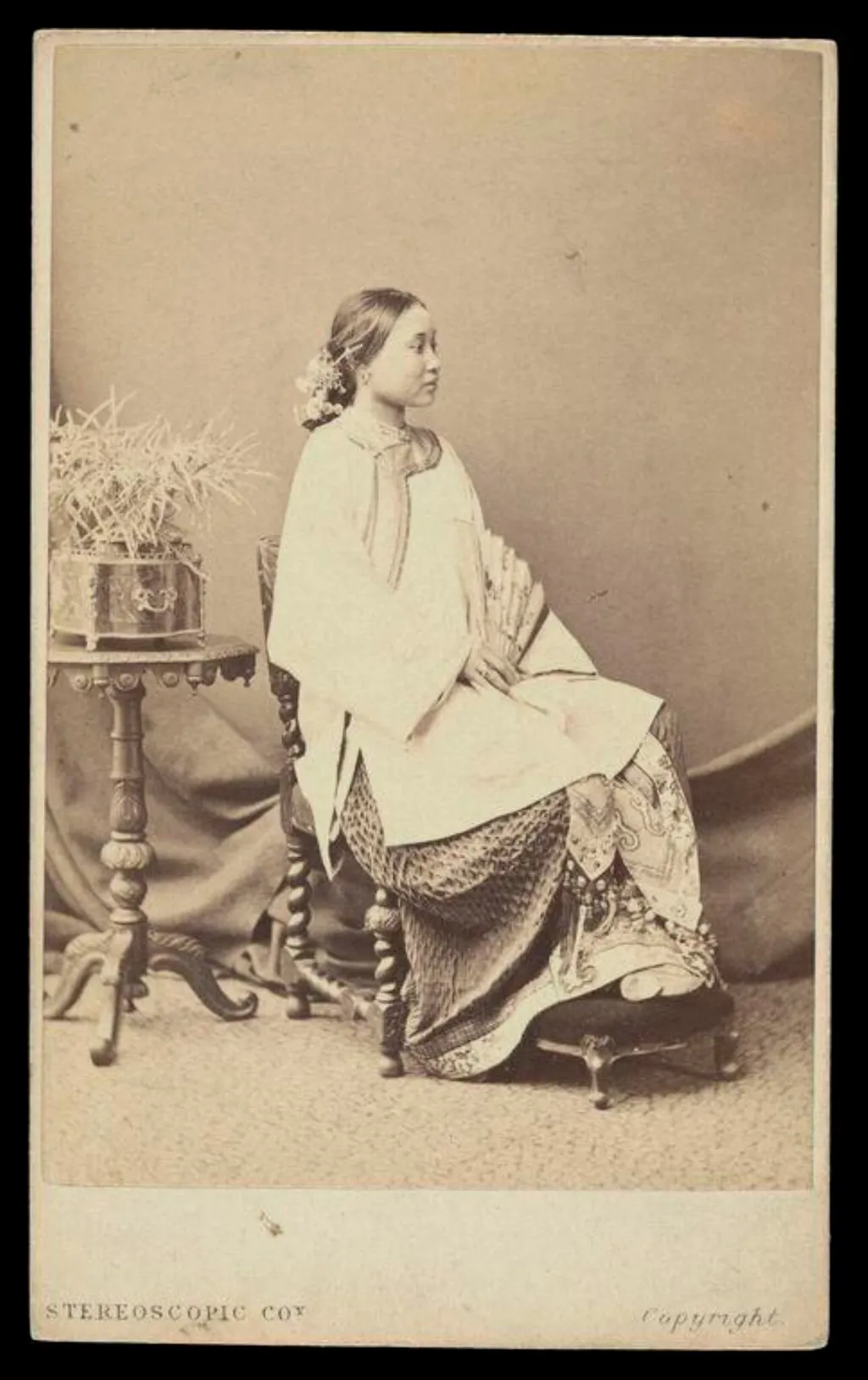 A portrait of a woman Kin Foo, by London Stereoscopic and Photographic Company, photographic, 1864