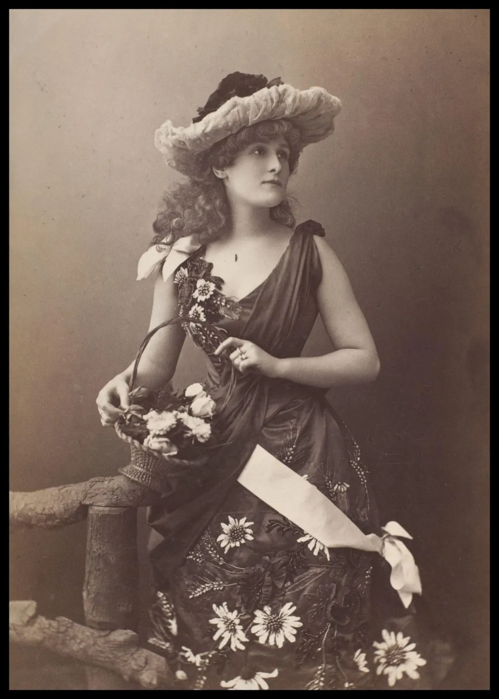 Guy Little Theatrical Photograph, by London Stereoscopic and Photographic Company, photographic, 1888