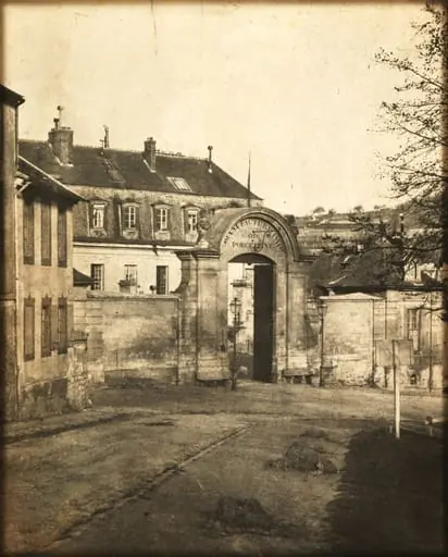 Doorway to Sèvres Factory, by Louis-Rémy Robert