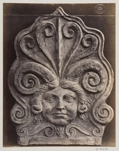 Bas-relief antifixa of a gorgon in terra cotta, by Louise Laffon