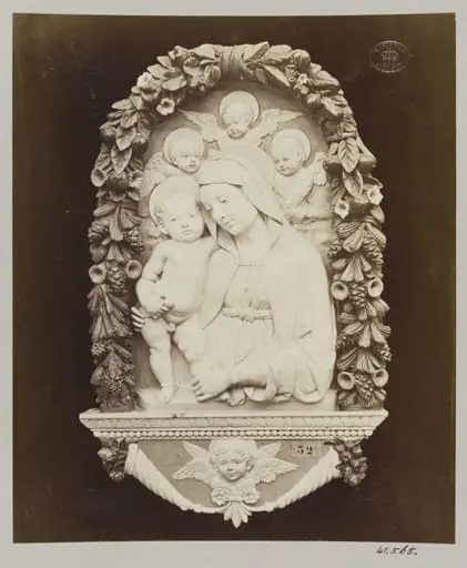 Bas-relief depicting the Virgin and Child on blue ground Luca della Robbia ware, by Louise Laffon