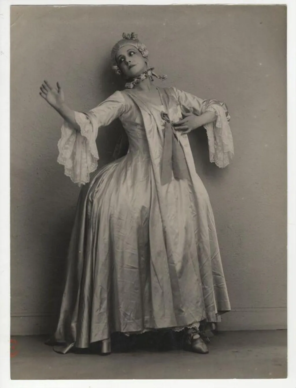 Tamara Karsavina, by Ltd. Foulsham & Banfield, photographic, 1924
