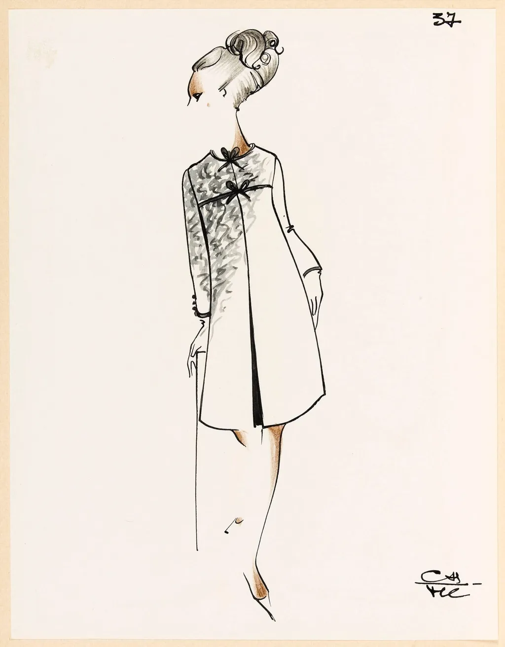 Manteau gris noué au col et sur la poitrine, by Marie-Louise Carven, 1967