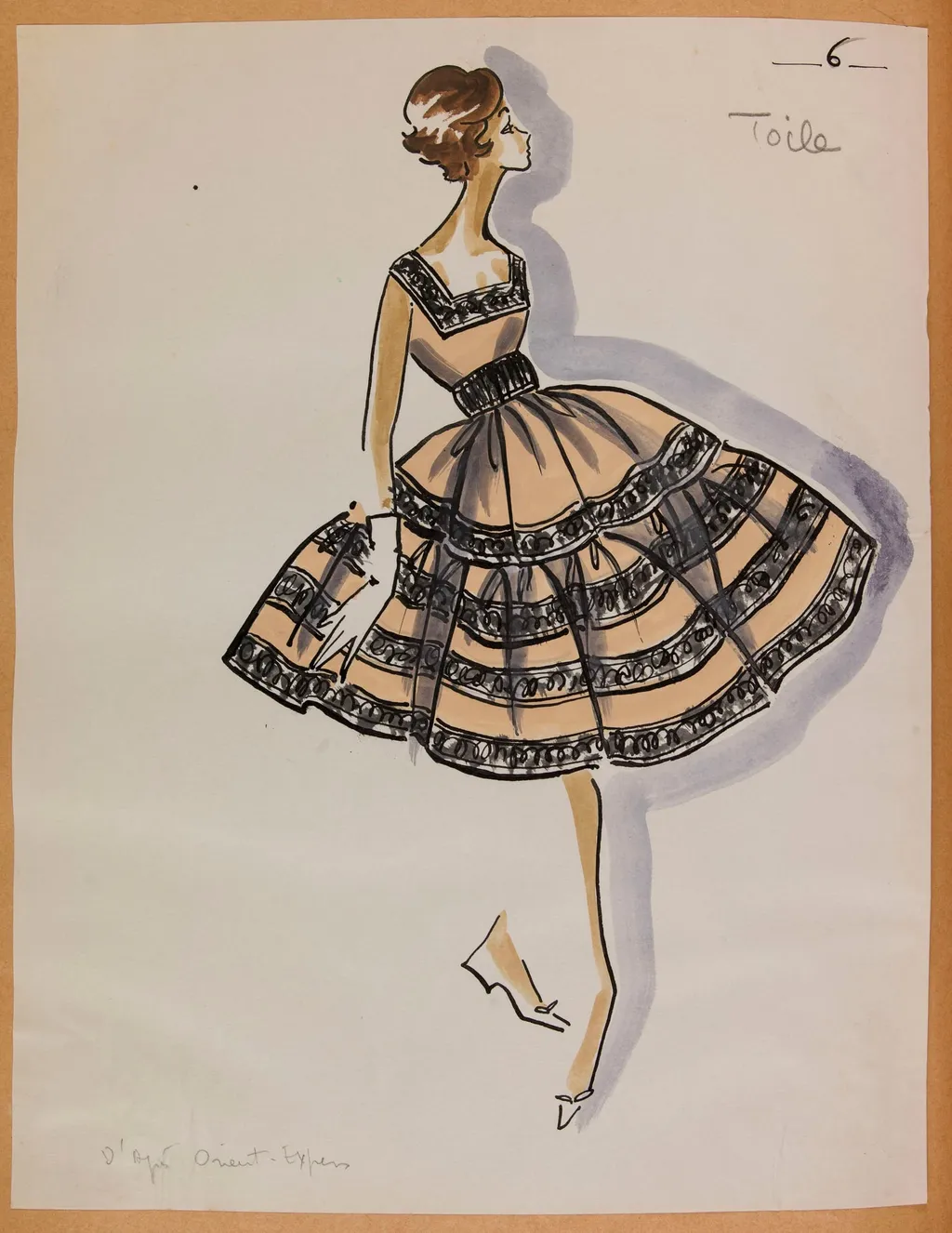 Robe pêche rehaussée de bandes de dentelle noire, by Marie-Louise Carven, 1957