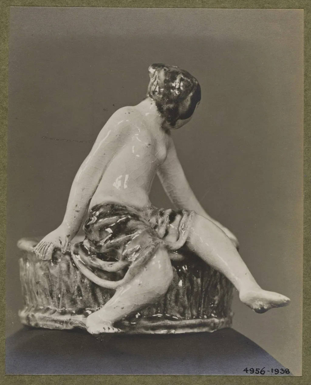 Untitled, by Max Läeuger, photographic