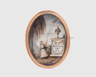 Memorial Brooch, by Anstiss Stone