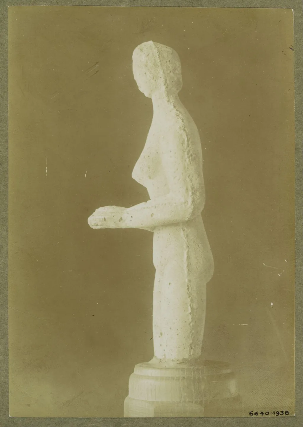 Untitled, by Moissey Kogan, photographic, 1921