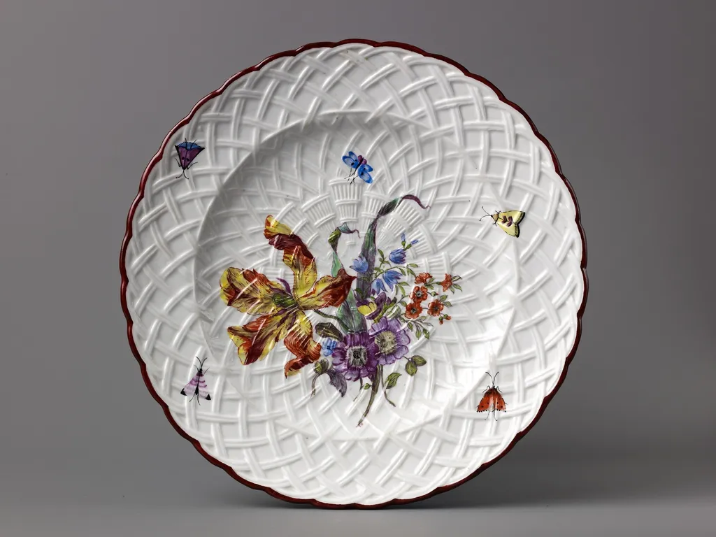 Nine dessert plates, unspecified, 1769