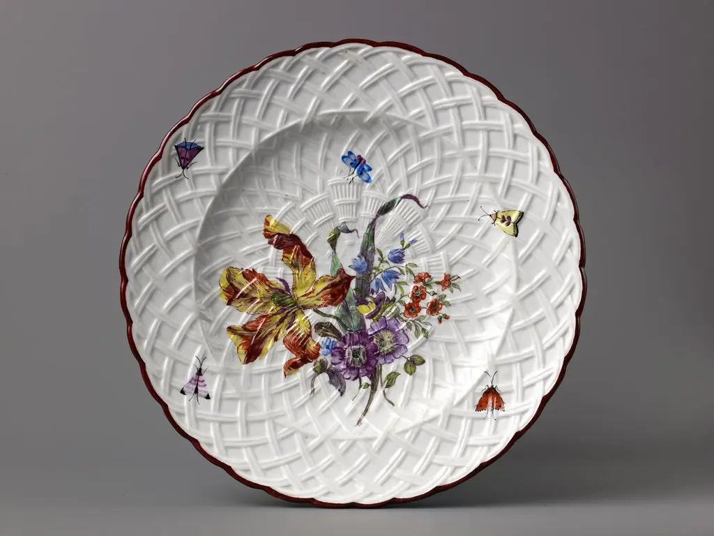 Nine dessert plates, 1769