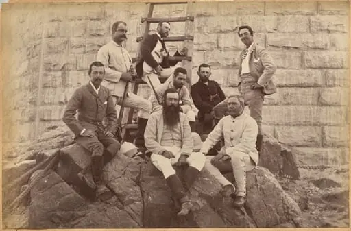 Managing staff of Meprs. Glover & Co. at Sindh Bridge (recto, top), by Raja Deen Dayal