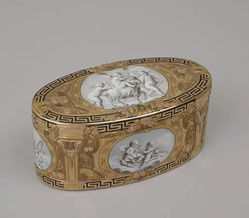 Snuffbox