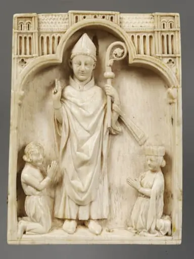 A bishop between donors, by Unknown
