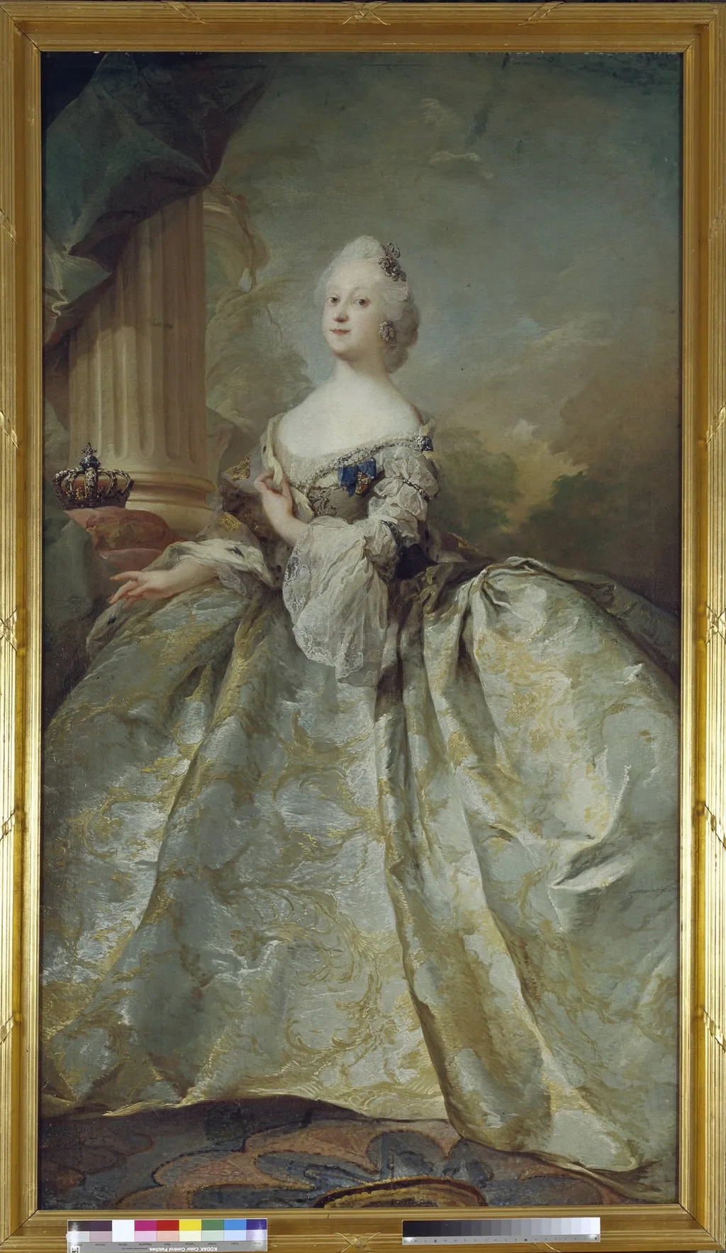 Portræt af Louise, Frederik V's første dronning, by Unknown, 1751