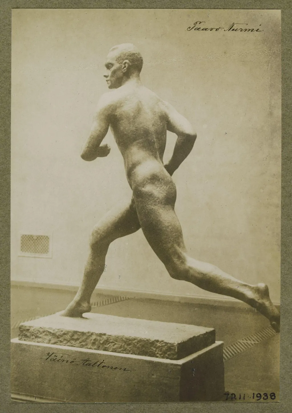 Untitled, by Unknown, photographic, 1925