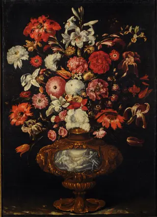 Vase of flowers.