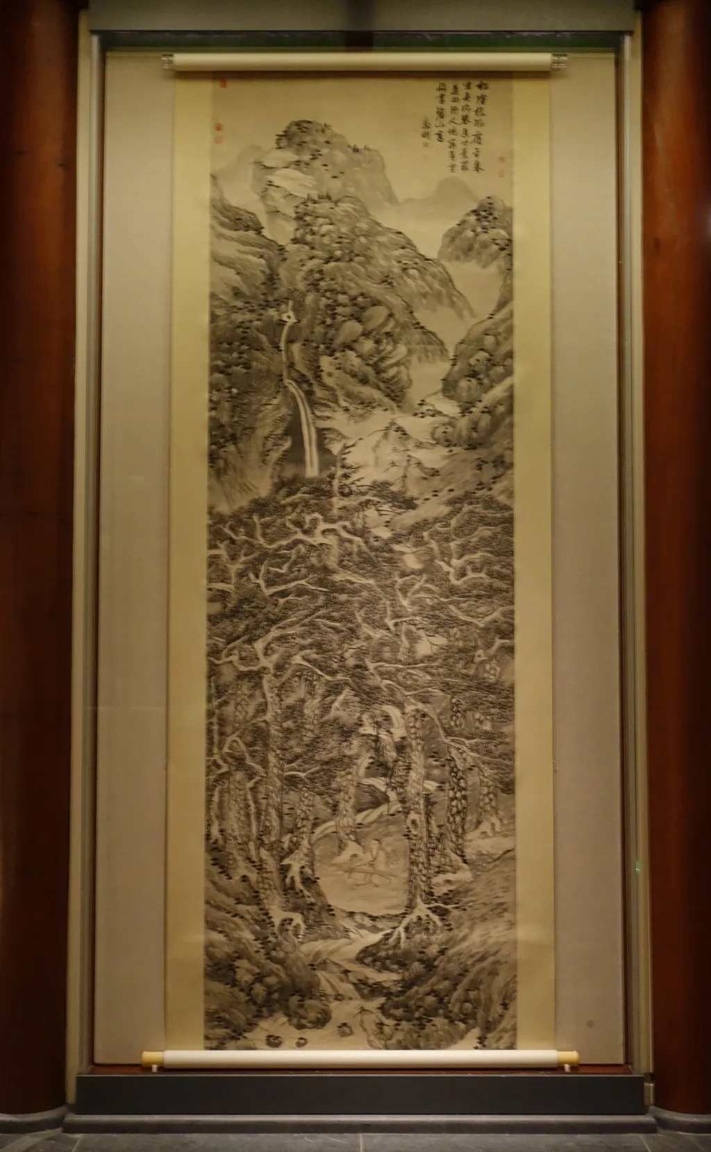 明 文徵明 松陰飛瀑圖 軸|Recluse playing the zither in a pine grove, by Wen Zhengming, ink, 1540