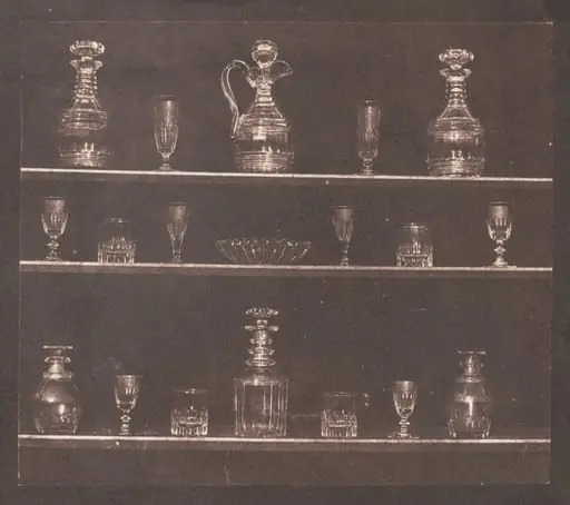 Articles of Glass