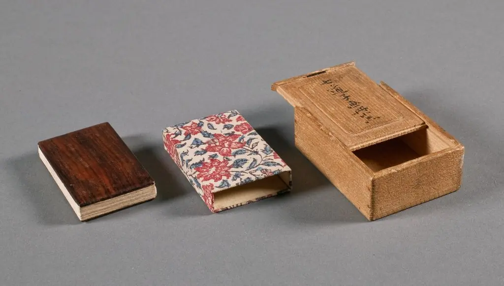 Miniature Album with Figures and Landscape, by Zeng Yangdong